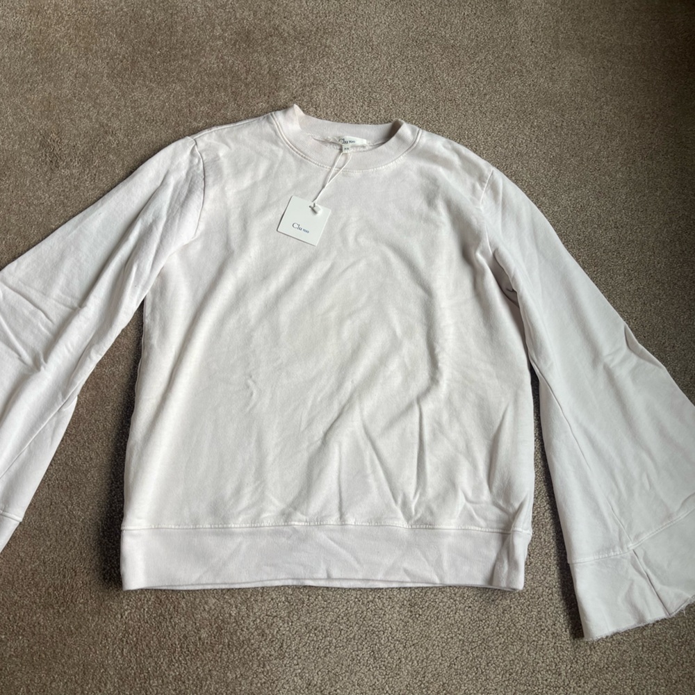 BNWT Clu Too light pink bell sleeve sweatshirt XS